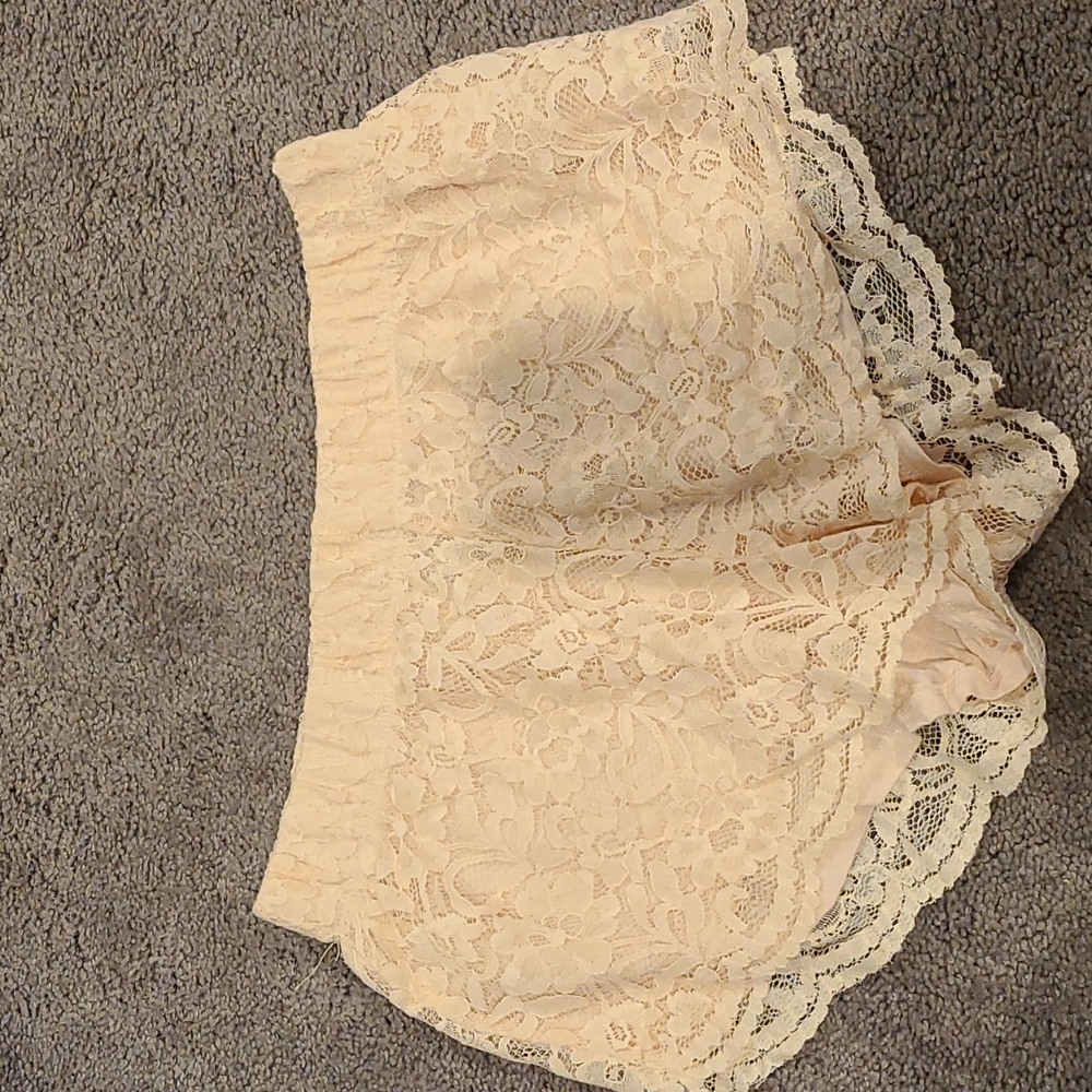 Lace shorts